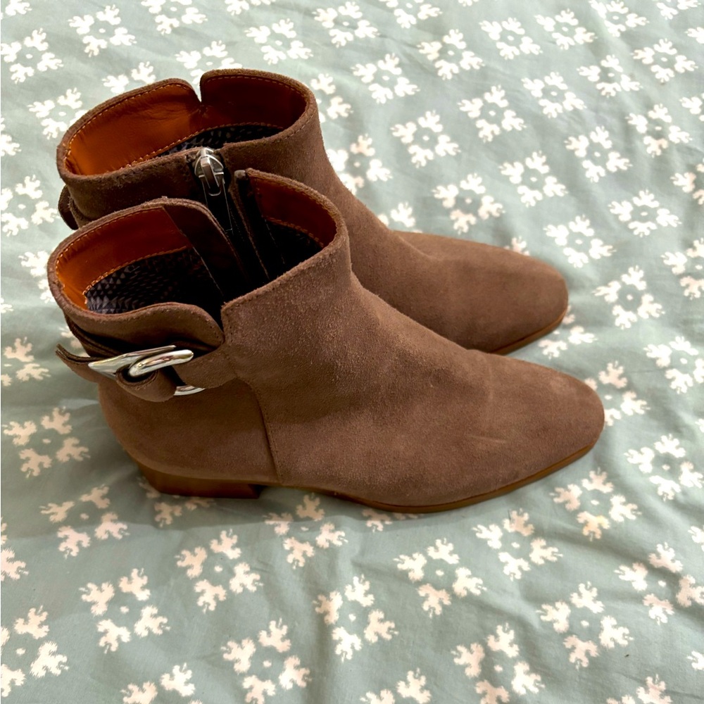 Aquatalia Waterproof Suede Ankle Boots 6.5
